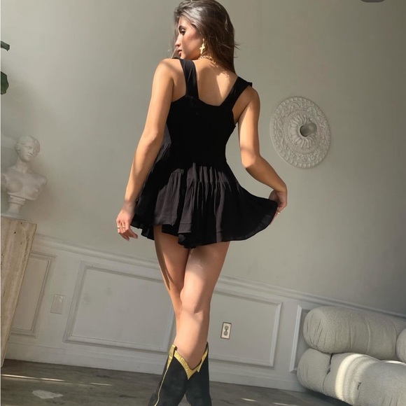 Vanessa Mooney Elisabeth Romper Dress - Picture 4 of 8